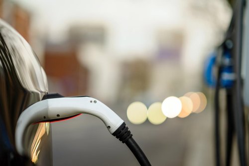 Wer nach dem Laden stehen bleibt, wird zum Verbrenner