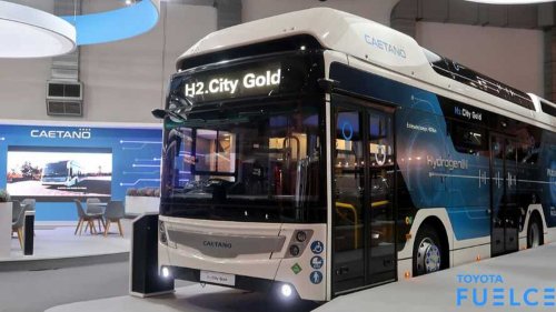 Wasserstoffbus mit Brennstoffzellen aus dem Toyota Mirai