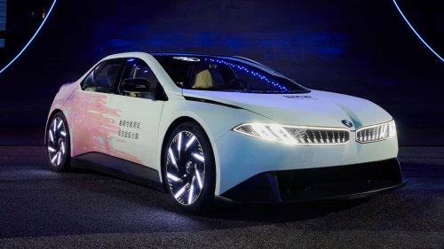 BMW Vision Driving Experience: Ungetarnte Premiere in Shanghai
