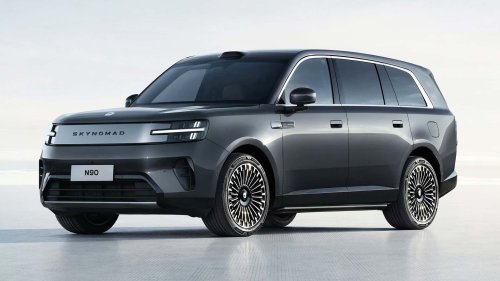 Questo maxi SUV è il primo ibrido da più di 500 km in elettrico