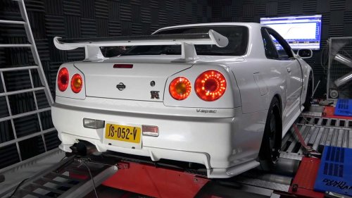 This Modified Nissan Skyline GT-R R34 Pulls Nearly 800 HP At The Dyno