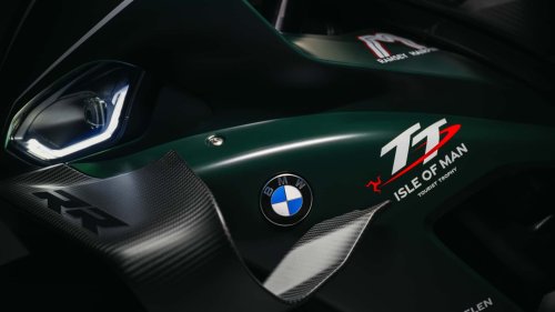 BMW M 1000 RR ganha edição limitada Isle of Man TT de 115 unidades