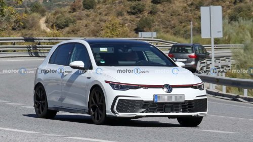 Volkswagen Golf GTI Facelift Spied With Almost No Camouflage