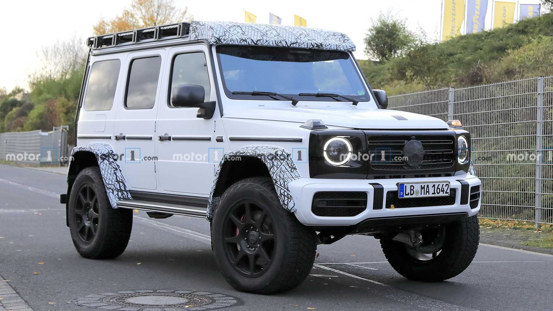 Mercedes G-Class 4x4 Squared Spied Riding Tall While Looking Brawny
