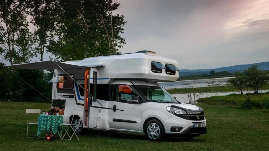 Camping- und Freizeitmobile - cover