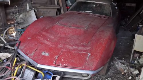 Une Corvette cachée de la police pendant 40 ans retrouvée