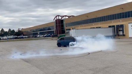 Canoo Lifestyle Vehicle Tries To Do Donuts, But It’s Just One Tire Fire