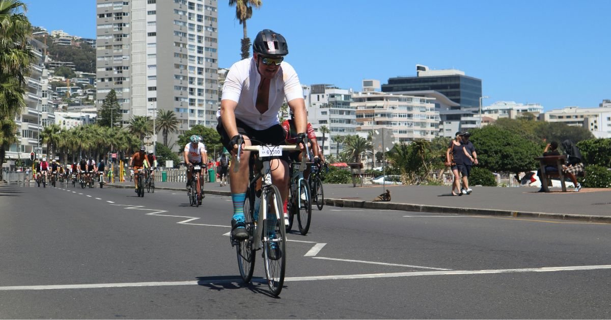 Here’s What to Do if a Slow Bicycle Is Hogging the Entire Lane