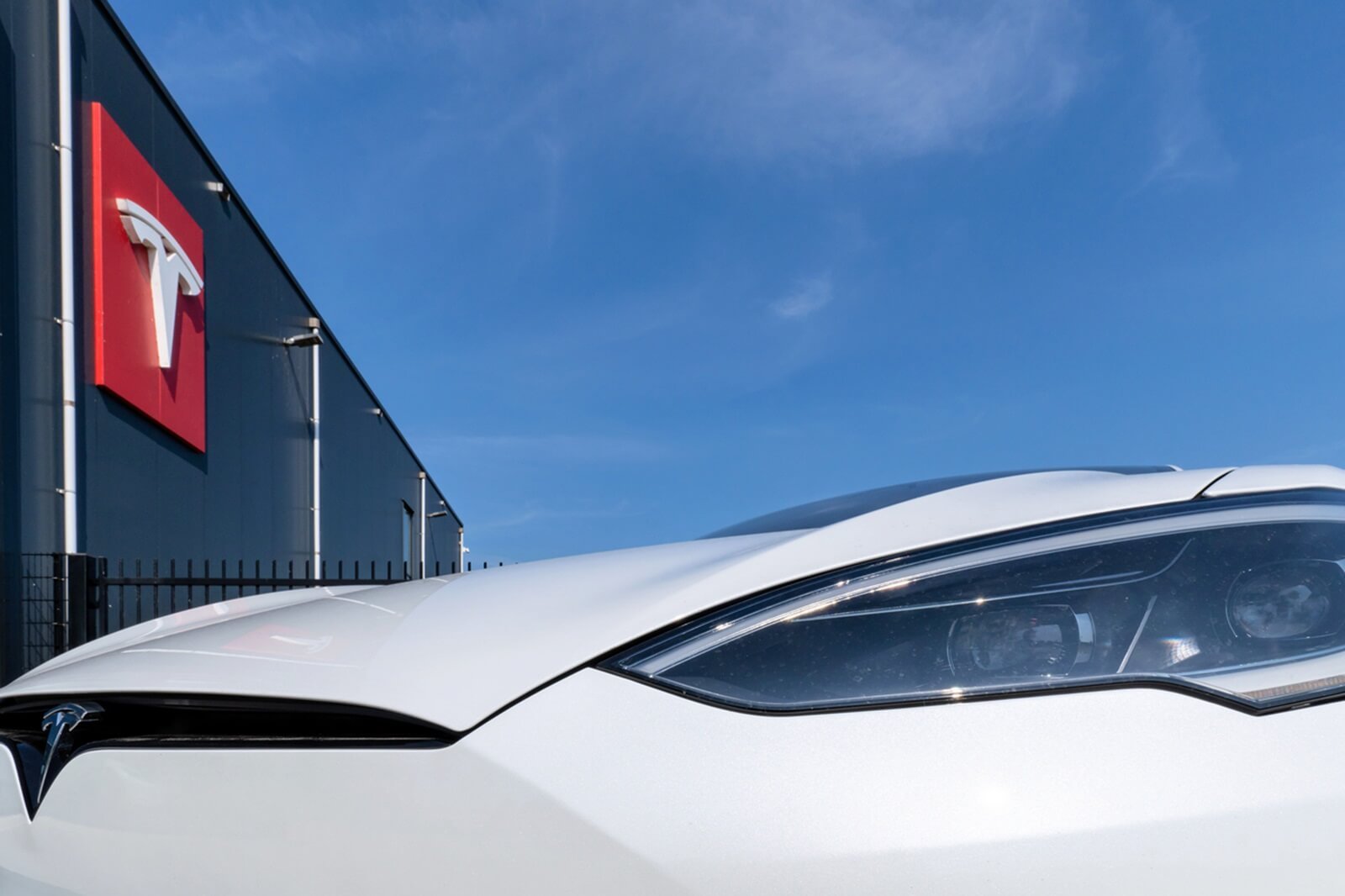 Seattle Tesla owners are ashamed of their rides– ‘I bought this before he was a fascist weirdo’