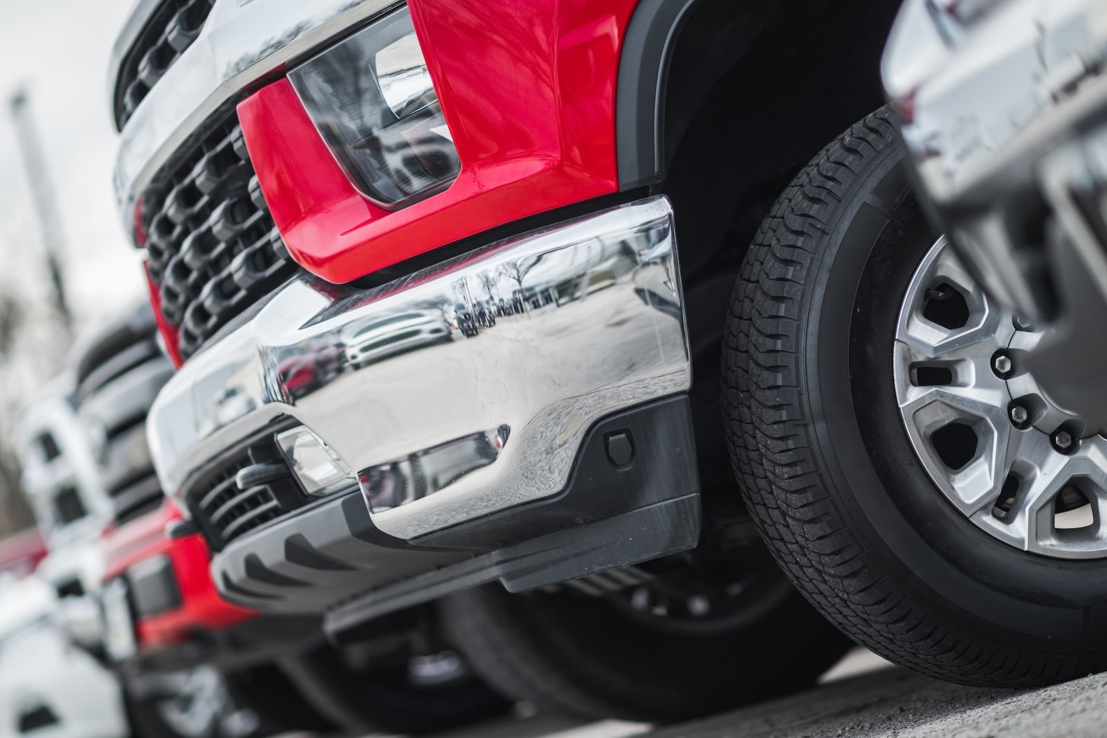 No Detroit trucks or full-size SUVs made 2025 IIHS safety rankings