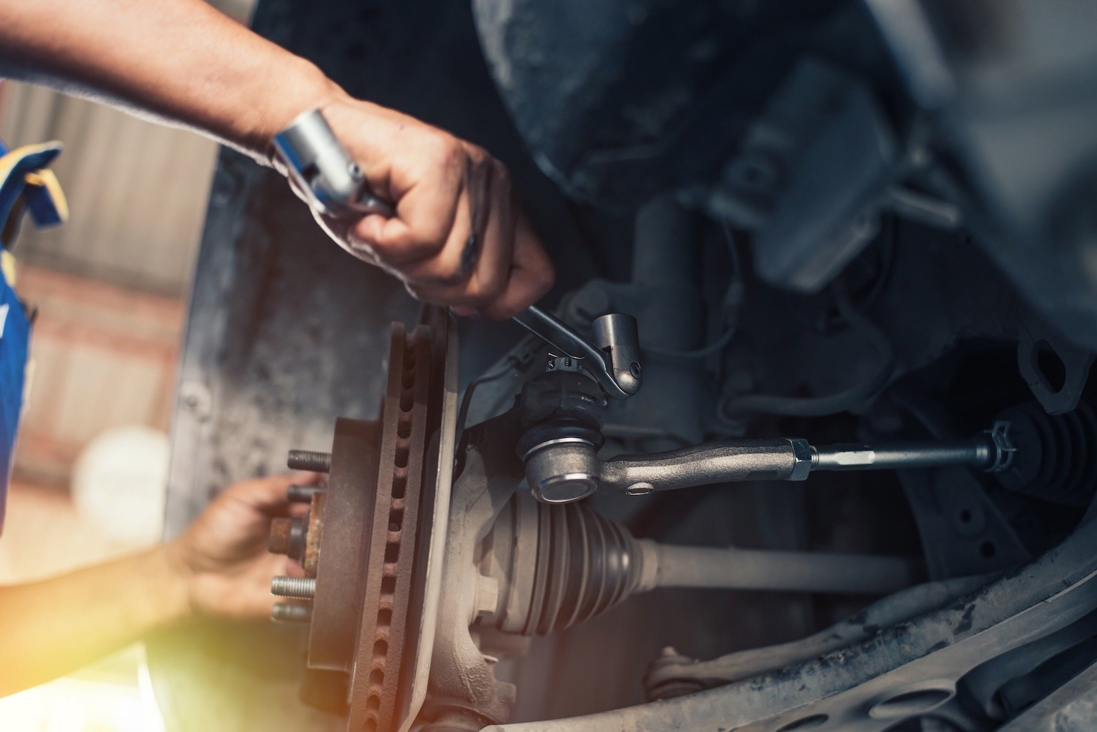The NHTSA recalled 260,000 vehicles in one week because Ford, VW, Mercedes drivers in danger