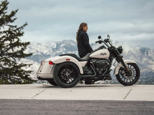 Harley-Davidson Freewheeler First Look Preview