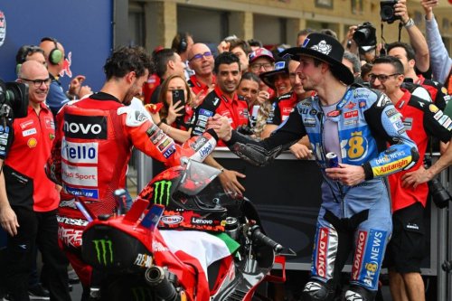 Rubén Xaus has no doubt that Álex Márquez is exposing Pecco Bagnaia’s weaknesses: ‘He’s patting him on the back’