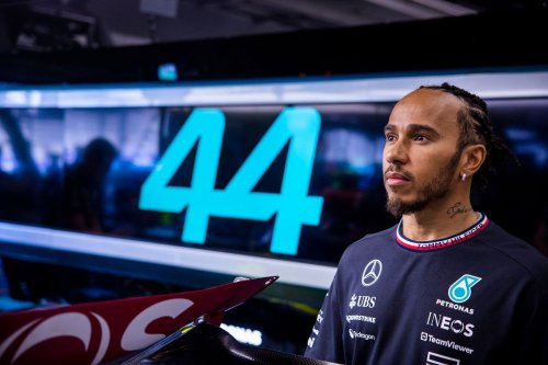 Transfert chez Ferrari : Hamilton "ne sait pas comment s'y prendre"
