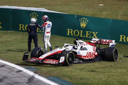 magnussen-reveals-crazy-trek-back-to-pits-after-brazil-f1-crash