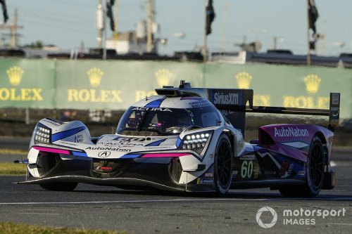 Daytona 24, Hour 1: Acura leads, BMW in trouble early