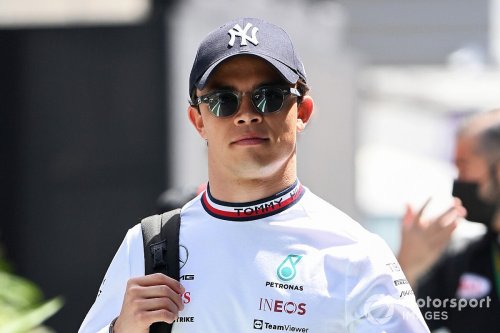 De Vries to run in FP1 for Williams in Spanish GP