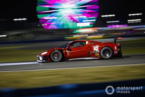 Daytona | 15a Ora: spunta la Porsche, fuori la Ferrari-Risi