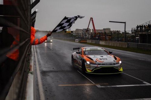 ADAC GT4 Germany Zandvoort 2022: Doppelsieg für Aston Martin