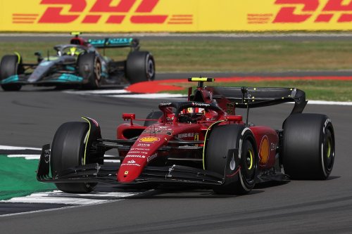 Horner: Mercedes liet Ferrari ontsnappen met bandenkeuze Hamilton