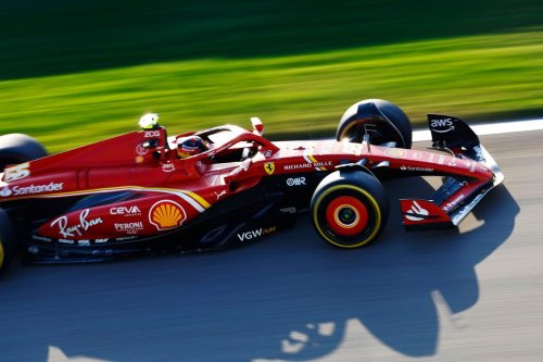 F1 testing results: Ferrari's Sainz tops second day in Bahrain