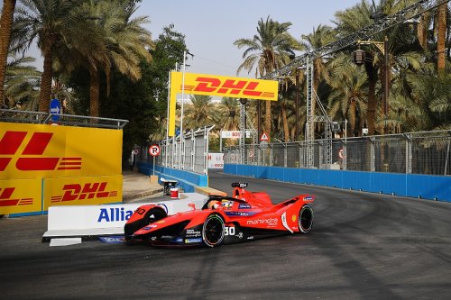 Rowland lidera la 1° práctica de la Fórmula E en Ad Diriyah