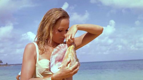 Ursula Andress in Dr. No: 12 Behind-the-Scenes Images of Bond Girl 001
