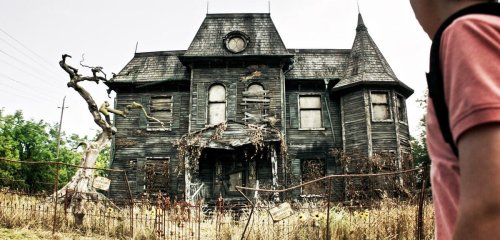 Der erfolgreichste Horrorfilm aller Zeiten geht als Serie weiter: Erster Trailer entfesselt pures Grauen im Stephen King-Universum