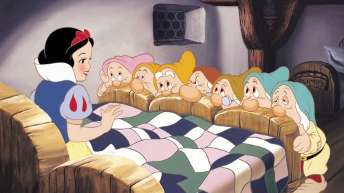 Snow White Remake Will Include Magical Creatures Instead of Dwarfs After Peter Dinklage Criticism