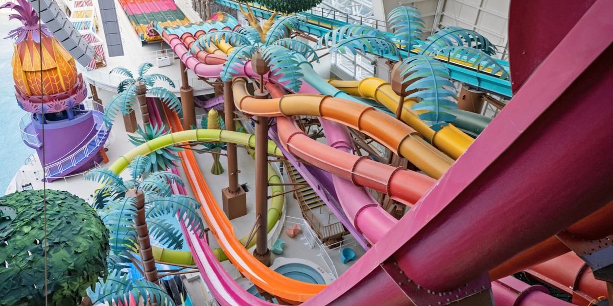 A New Massive Indoor Waterpark Is Being Built In Quebec Over The Next Few Years