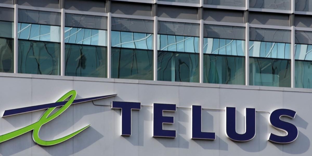 TELUS Is Reporting An Outage In Montreal — So No, Your Phone Isn't Broken