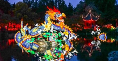 The Montreal Botanical Garden Light & Lantern Festival Will Illuminate The Night This Fall