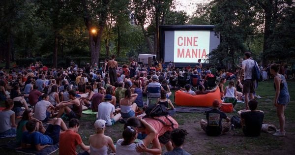 Several Montreal Parks Are Hosting FREE Movie & Documentary Screenings This Summer