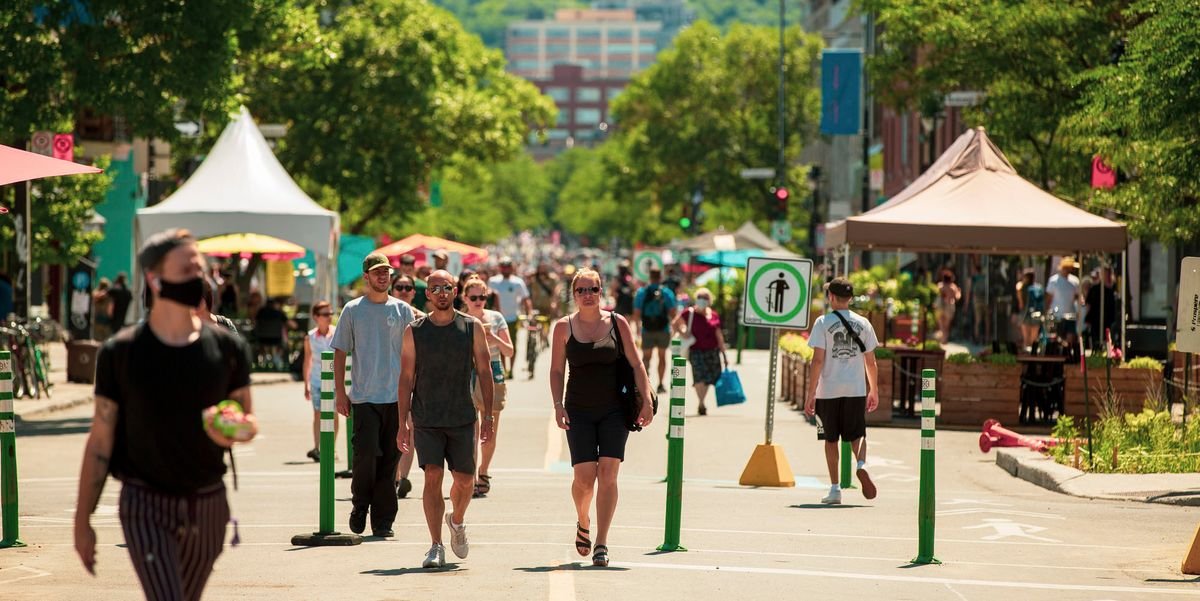 Ave. du Mont-Royal Will Soon Be Pedestrian Only & Here's What's Planned For This Summer