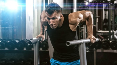 9 Bodyweight Moves for Huge Arms