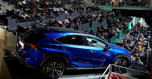 Más de 100 modelos Lexus 'transportan' la Davis Cup