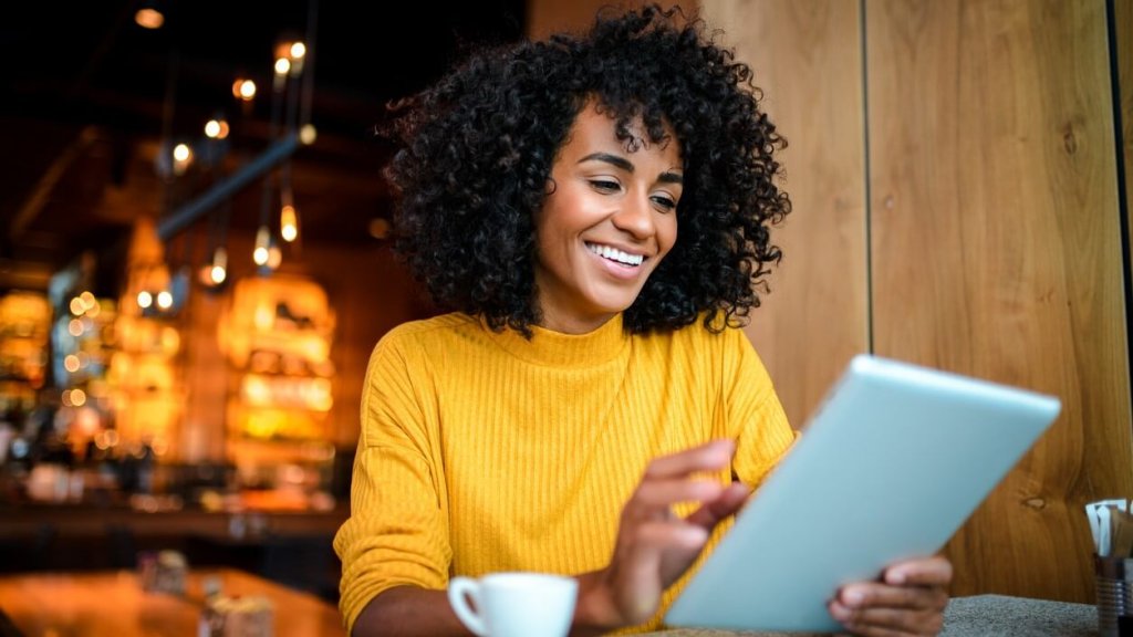 Online lending for businesses with MyConstant: A short guide - cover