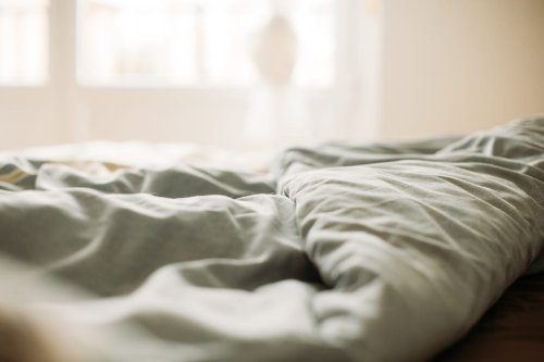 Nicht vergessen, die Bettdecke zu waschen – aber wie oft?