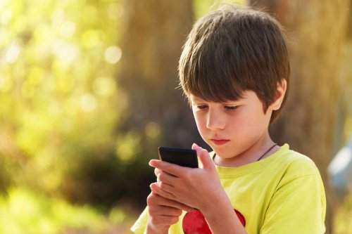 How To Track A Family Member’s Location With A Phone For Free
