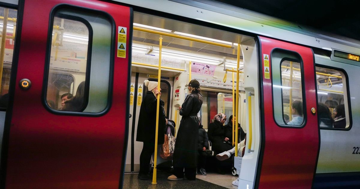 The London Underground station where the signs can't decide how it's spelled