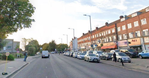 Kingsbury 'murder' live as man, 26, stabbed to death after fight on busy road