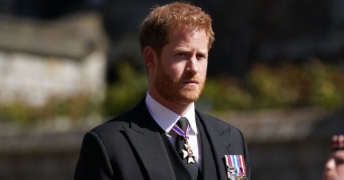Harry's 'frosty reception' at Philip funeral saw three royals 'turn their back'