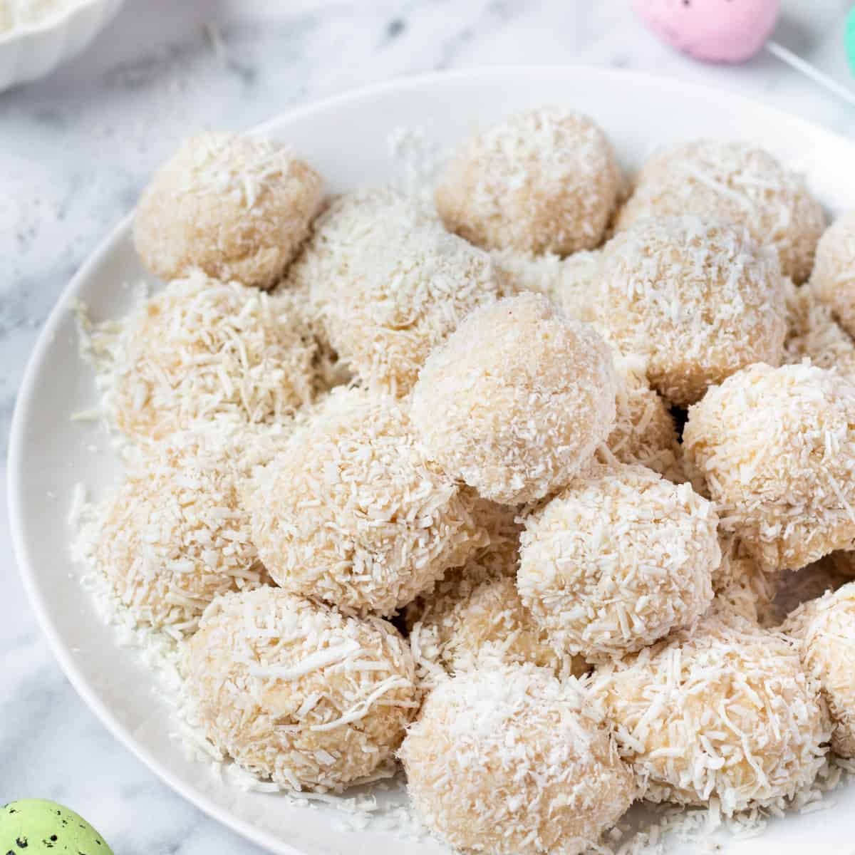 No Bake Easter Cheesecake Bunny Tails