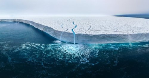 Stunning Panorama of Melting Polar Ice Wins Nature Photography Contest