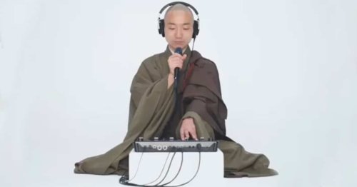 Beatboxing Buddhist Monk Creates Hypnotic Meditation Music With His Own Voice