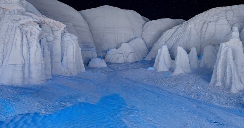 Photographer Uses UV Light To Create Otherworldly Glowing Landscapes on Earth