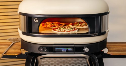 This Smart Oven Brings Restaurant-Grade Live-Fire Cooking to Your Home