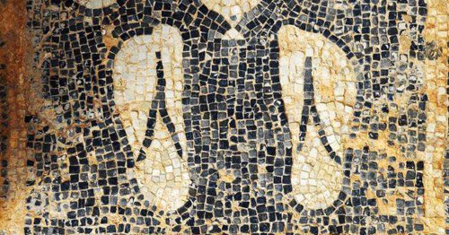 Researchers Examine Centuries-Old Flip-Flop Sandals on an Ancient Roman Mosaic