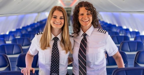 Southwest Airlines Welcomes First-Ever Mother and Daughter Pilot Duo