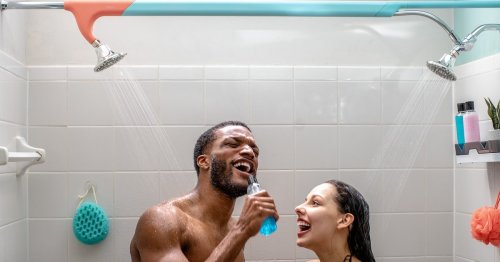 Ingenious Shower Head Attachment Lets Couples Comfortably Take Showers Together